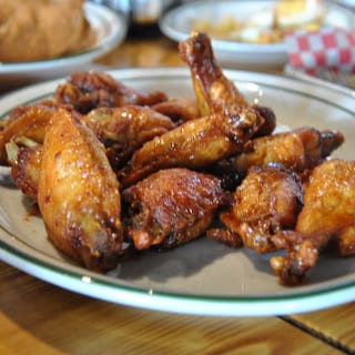 Lunch Wings & Fries